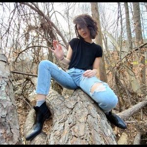 Meet your Posher, Laura